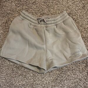 High-Waist Comfort Fleece Shorts in Olive